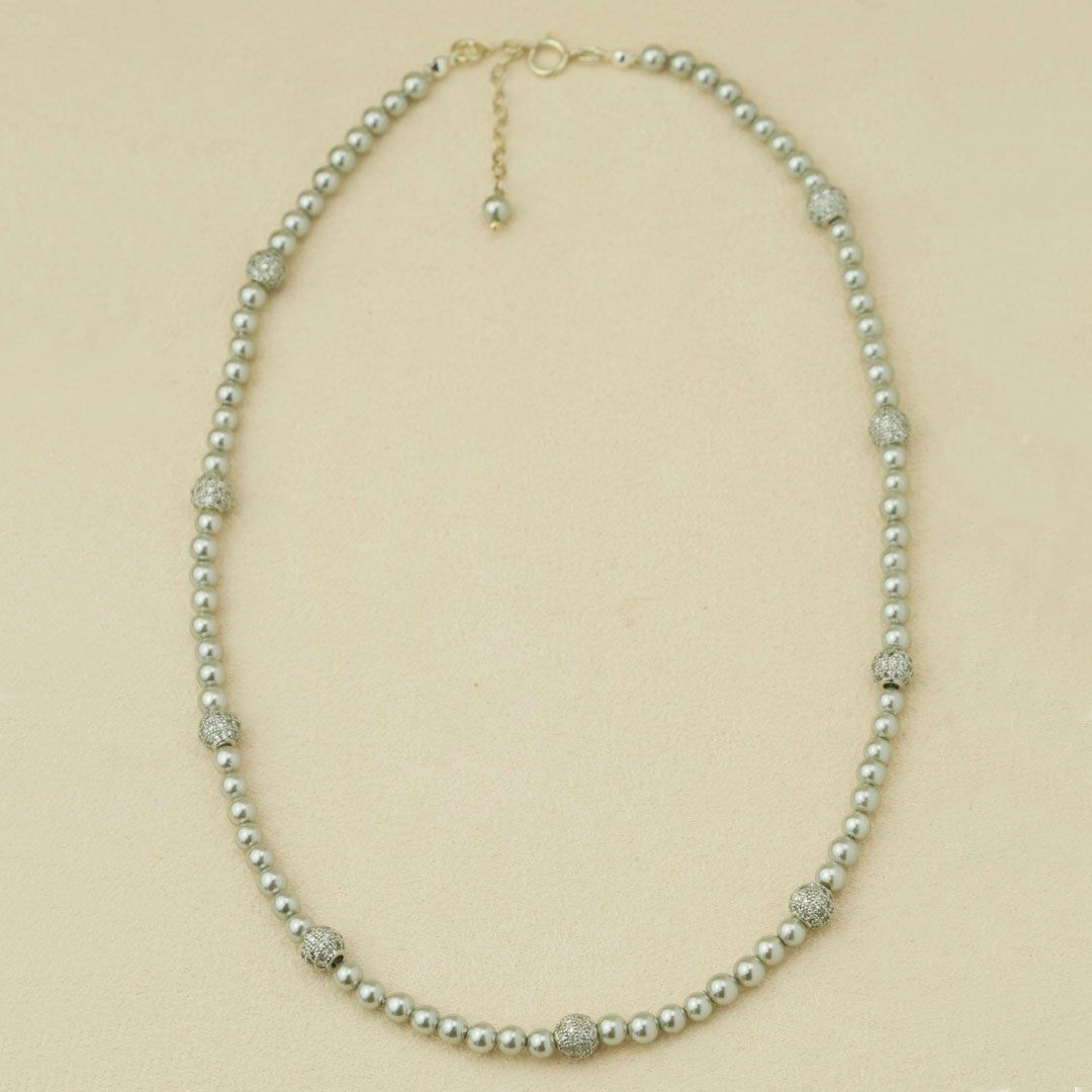 Silver Glow Pearl Necklace