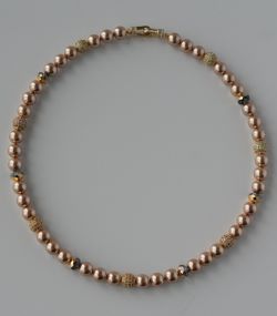 Golden Sparkle Pearl Necklace