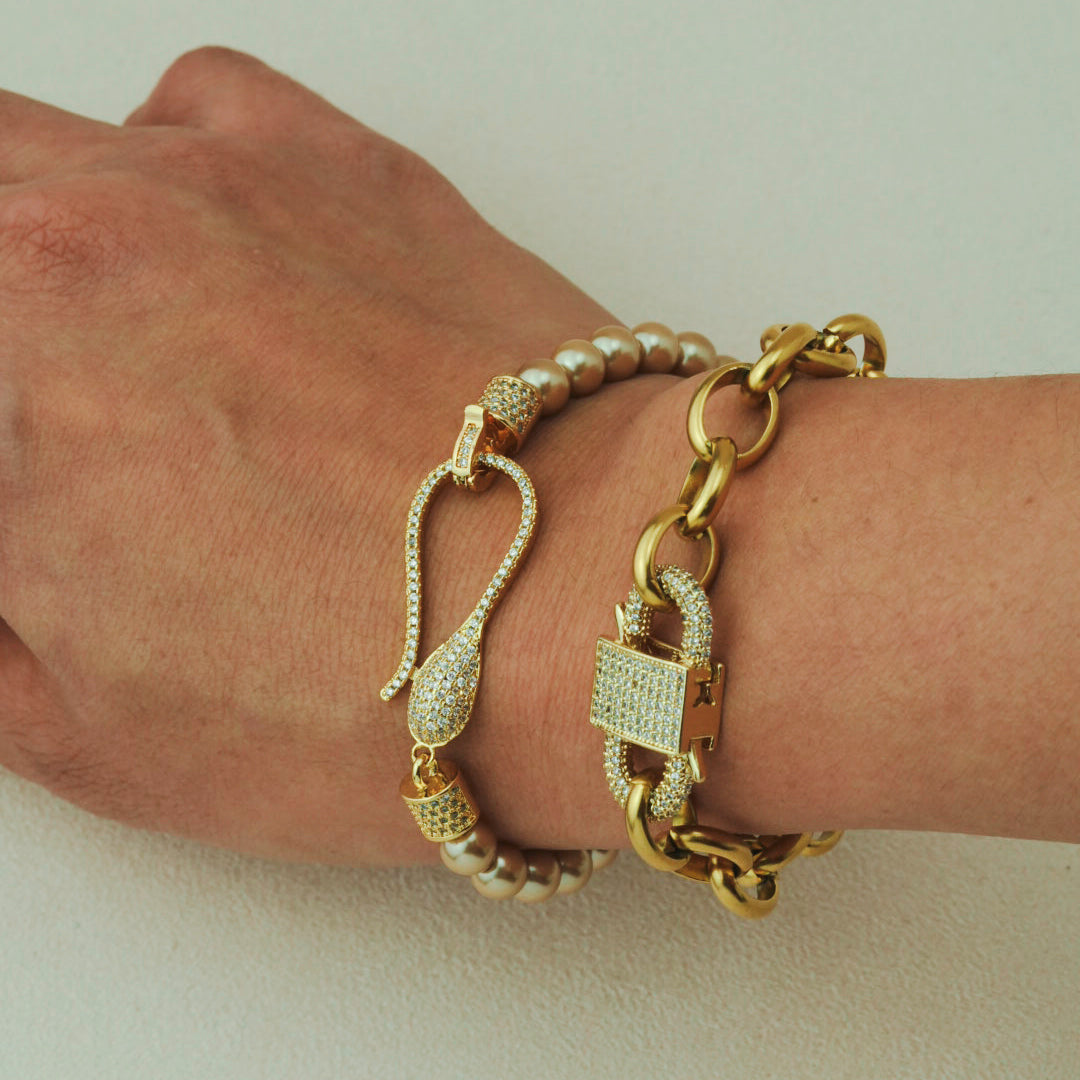 Golden Radiant Link Bracelet